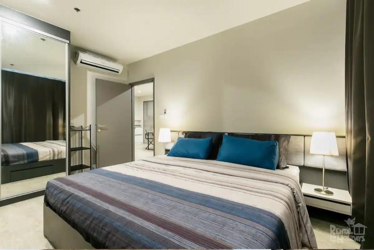 Appartement 2 Bed Room, Large Living @ *